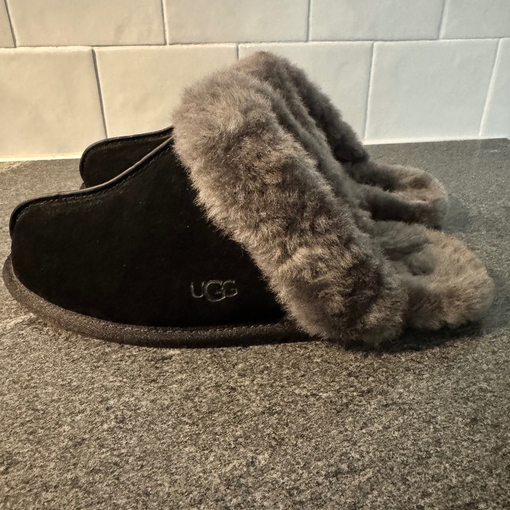 UGG Scuffette II Suede Slipper